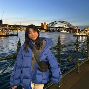 Meet your Posher, Kelly